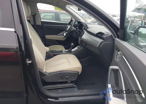 2019 Audi Q3 2.0T Premium z USA, uszkodzony, nr VIN WA1BECF38K1064792